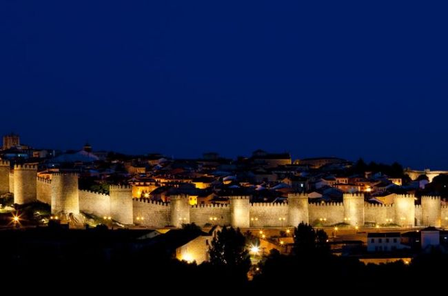 Disfruta de Ávila en hotel 4* con spa y desayuno ...